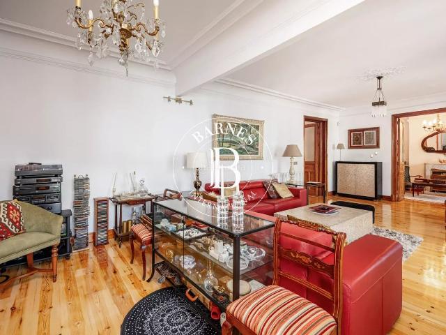 Piso en venta en Madrid, Almagro. Pisos.