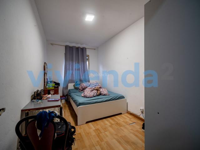 Piso en venta en Madrid, Almendrales. Piso en Almendrales, 55 m2, 3 dormitorios, 1 baxF1os, 246.700 euros. Pisos.