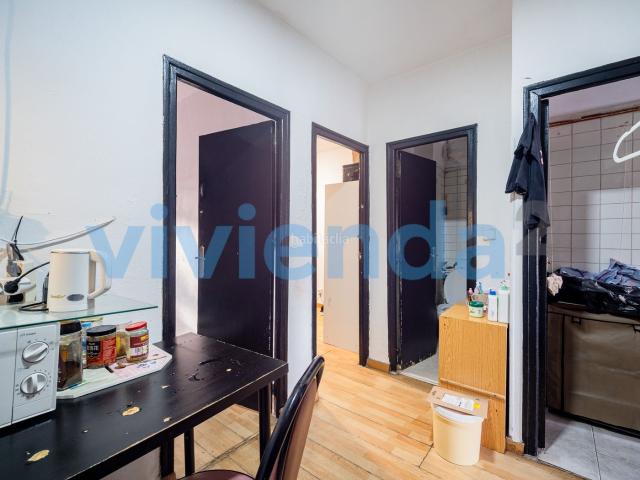 Piso en venta en Madrid, Almendrales. Piso en Almendrales, 55 m2, 3 dormitorios, 1 baxF1os, 246.700 euros. Pisos.