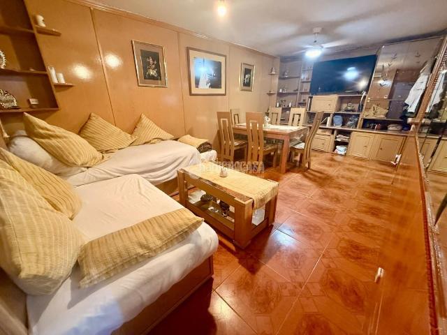 Piso en venta en Madrid, Almendrales. Piso en venta en Madrid. Pisos.