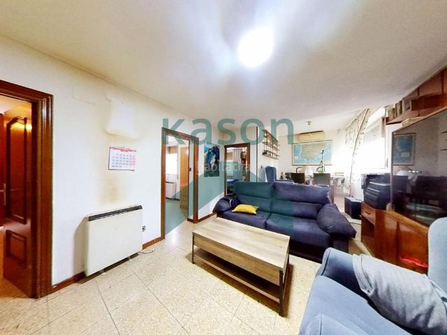 Piso en venta en Madrid, Almendrales. Pisos.