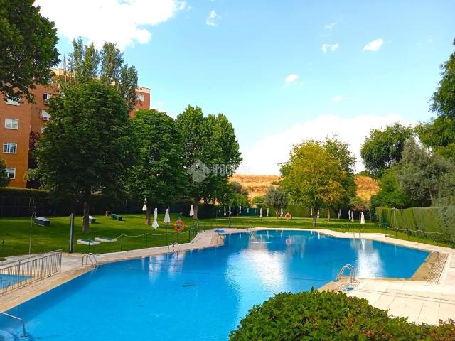 Piso en venta en Madrid, Alameda de Osuna. Piso en venta en Madrid. Pisos.