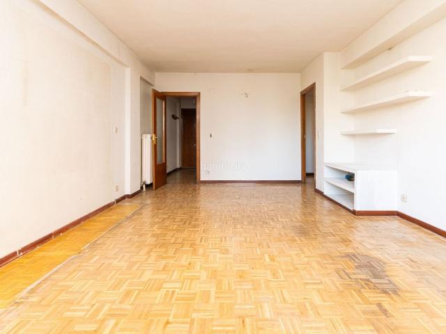 Piso en venta en Madrid, Alameda de Osuna. Pisos.