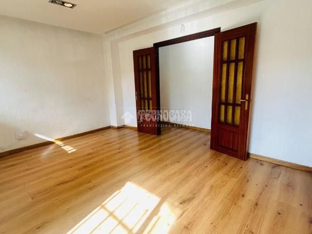 Piso en venta en Madrid, Aluche. Piso en venta en Madrid. Pisos.
