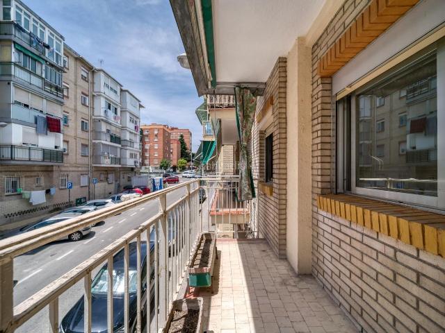Piso en venta en Madrid, Aluche. Pisos.