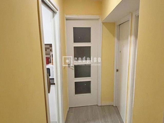 Piso en venta en Madrid, Ambroz. BAJO PARA ENTRAR A VIVIR. Pisos.