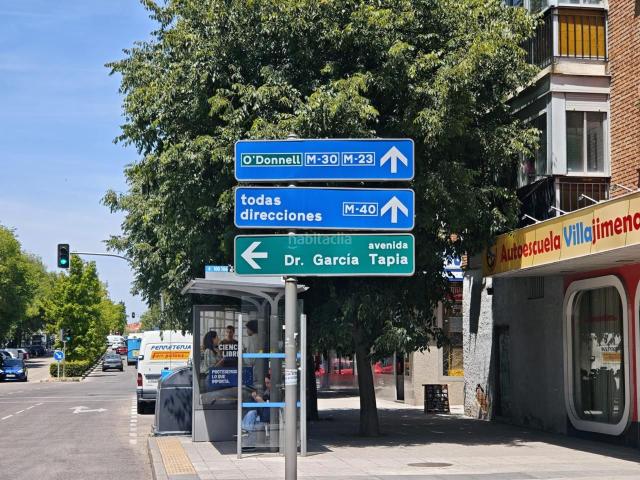 Piso en venta en Madrid, Ambroz. Pisos.