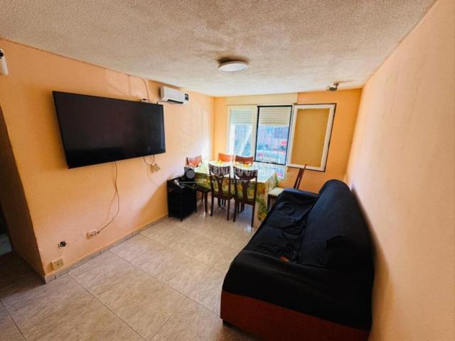 Piso en venta en Madrid, Amposta. Piso en venta en Madrid. Pisos.