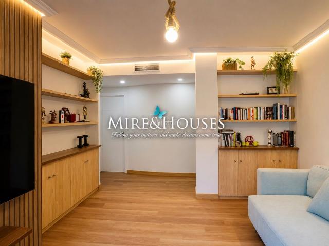 Piso en venta en Madrid, Apóstol Santiago. Pisos.