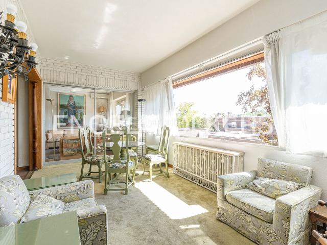 Piso en venta en Madrid, Aravaca. Elegante piso en la Rinconada. Pisos.