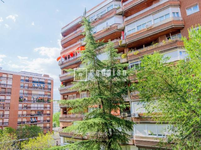Piso en venta en Madrid, Arapiles. Increíble piso a la venta en el corazón de Chamberí. Pisos.