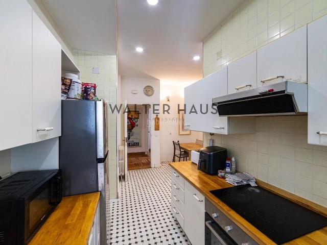 Piso en venta en Madrid, Arapiles. Piso a reformar en venta en Arapiles, Madrid. Pisos.