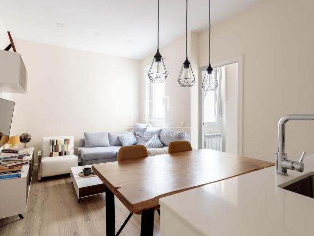 Piso en venta en Madrid, Arapiles. Piso en excelentes condiciones de 2 dormitorios en venta en Arapiles, Madrid. Pisos.