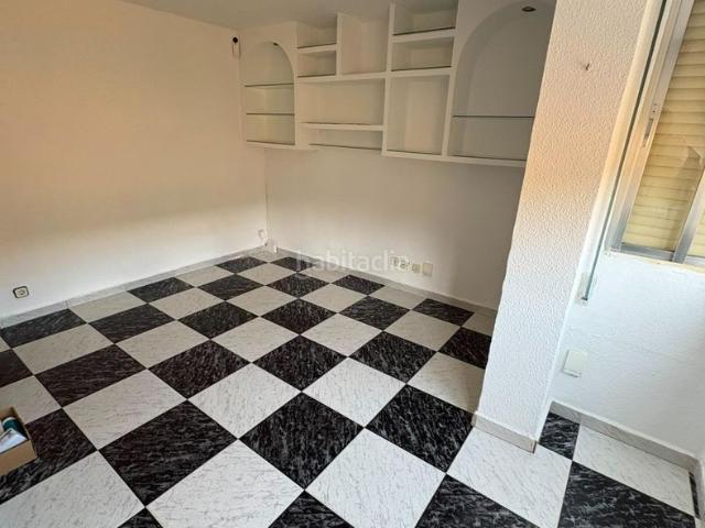 Piso en venta en Madrid, Arcos. PISO PARA ENTRAR A VIVIR DE 2 HABITACIONES. Pisos.