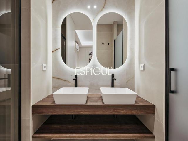 Piso en venta en Madrid, Argüelles. Estupendo piso en venta en Moncloa. Pisos.