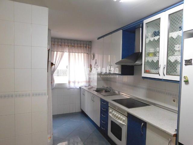 Piso en venta en Madrid, Butarque. MAGNÍFICO PISO EXTERIOR, MUY LUMINOSO EN LOS ROSALES. Pisos.