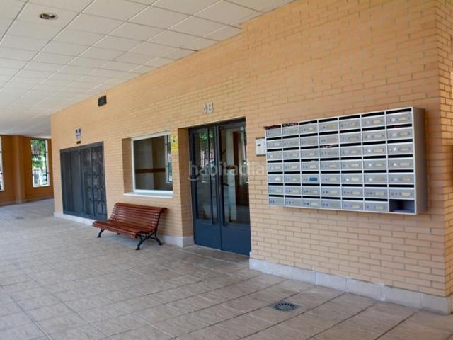 Piso en venta en Madrid, Butarque. Piso de 43m con Inquilino 4.06 rentabilidad bruta Ascensor. Pisos.