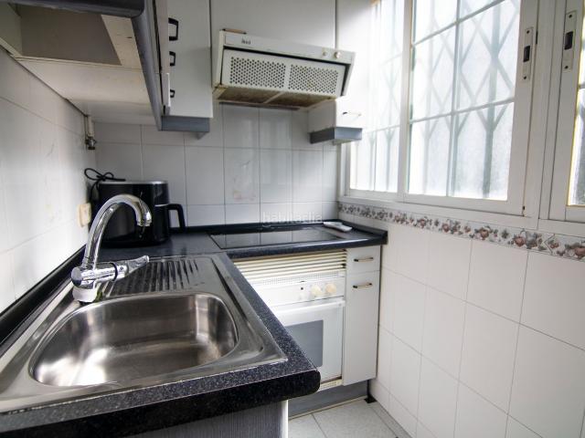 Piso en venta en Madrid, Canillas. Luminosidad, buena distribución y un excelente estado de conservación en Gomeznarro. Pisos.