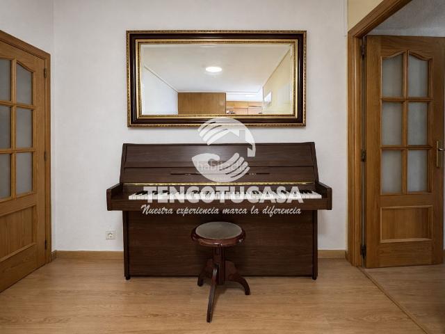 Piso en venta en Madrid, Canillejas. Piso en venta en Calle San Herculano. Pisos.