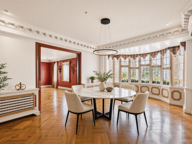 Piso en venta en Madrid, Castellana. Ático en Velázquez con terraza y vistas únicas. Pisos.