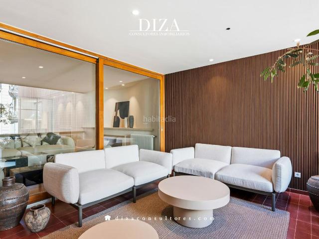 Piso en venta en Madrid, Castellana. Piso a estrenar en la Milla de Oro con terraza y garaje. Pisos.