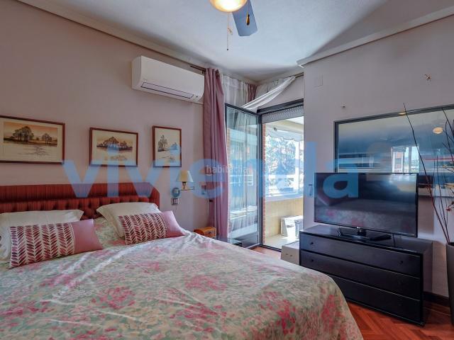 Piso en venta en Madrid, Castilla. Piso en Castilla, 183 m2, 4 dormitorios, 3 baxF1os, 1.200.000 euros. Pisos.