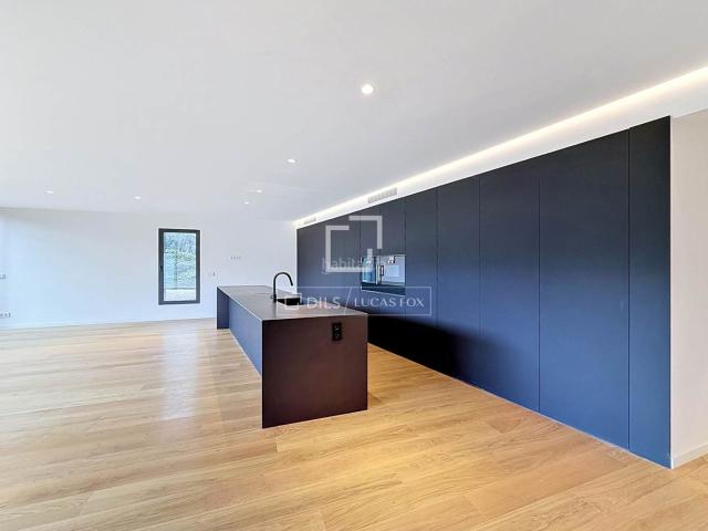 Piso en venta en Madrid, Ciudad Universitaria. Piso a estrenar de 2 dormitorios con 74m terraza en venta en Ordino, Andorra. Pisos.
