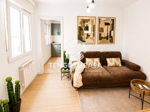 Piso en venta en Madrid, Concepción. Piso en venta en Calle de la Virgen del Castañar, 15. Pisos.