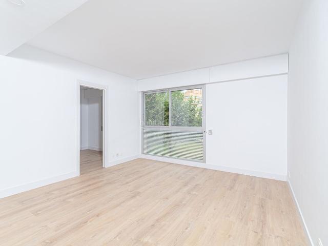 Piso en venta en Madrid, Conde Orgaz Piovera. Pisos.