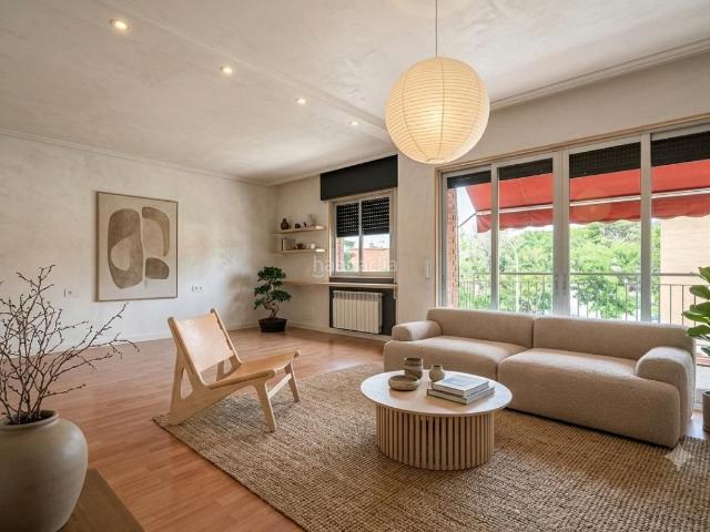 Piso en venta en Madrid, Colina. Pisos.