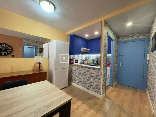 Piso en venta en Madrid, Cortes Huertas. EXCELENTE OPORTUNIDAD EN EL BARRIO DE LAS LETRAS!. Pisos.