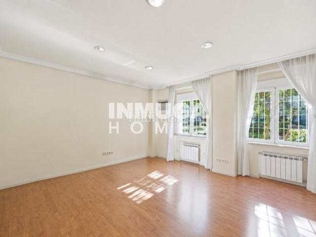Piso en venta en Madrid, Cuatro Caminos Azca. CALLE DE ORENSE AZCA. Pisos.