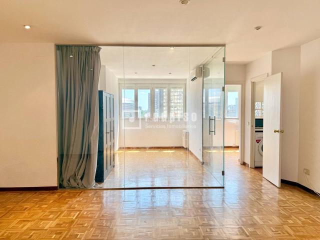 Piso en venta en Madrid, Cuatro Caminos Azca. Excelente oportunidad de inversión junto al Santiago Bernabéu. Pisos.
