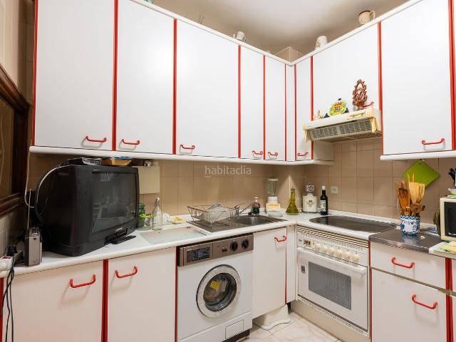 Piso en venta en Madrid, Cuatro Caminos Azca. Piso en venta en Calle de Teruel, Cuatro Caminos, Tetuán, Madrid. Pisos.