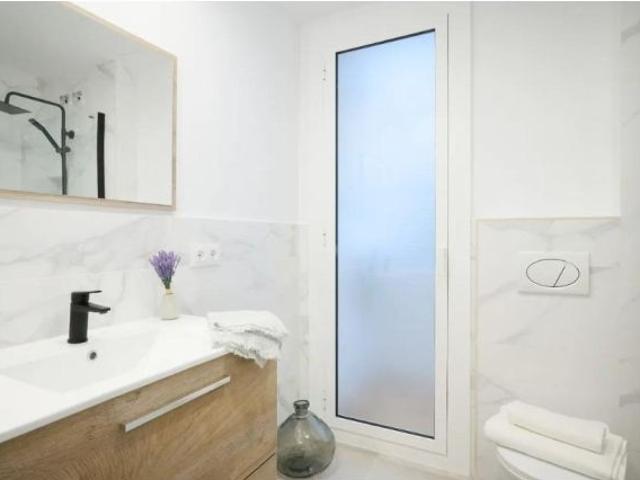 Piso en Venta en Madrid de las Caderechas, Madrid