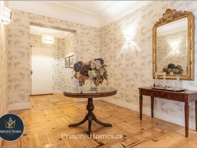 Piso en Venta en Madrid de las Caderechas, Madrid