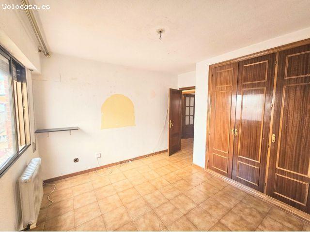 Piso en Venta en Madrid de las Caderechas, Madrid