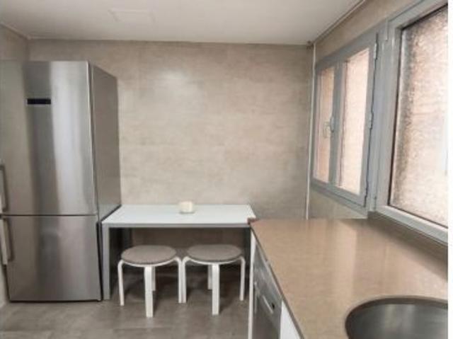 Piso en Venta en Madrid de las Caderechas, Madrid
