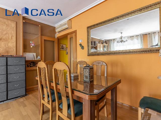 Piso en venta en Madrid, Delicias. Piso en venta en Calle de Bolívar. Pisos.