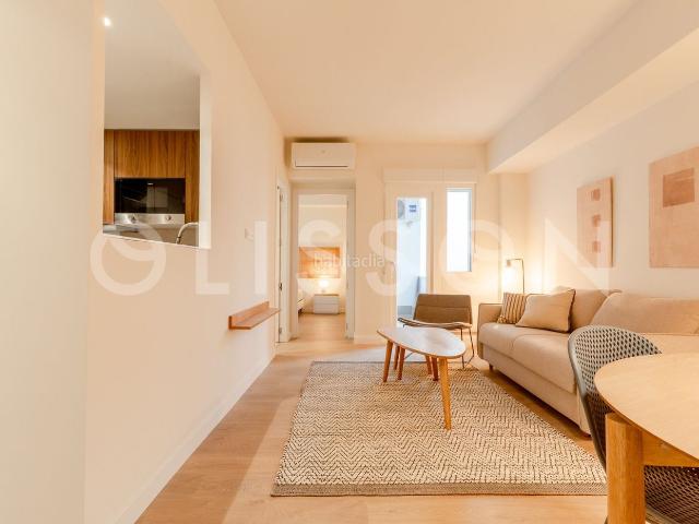 Piso en venta en Madrid, El Viso. Terraza, luz y reforma a estrenar en el Barrio Salamanca. Pisos.