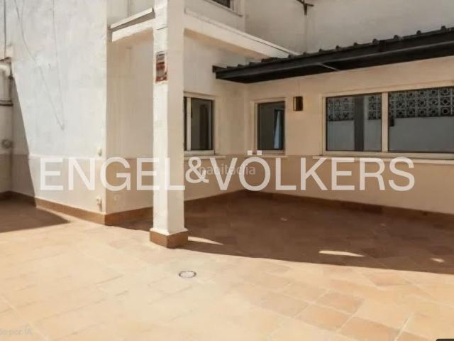 Piso en venta en Madrid, El Viso. Vivienda a estrenar con agradable patio privado. Pisos.