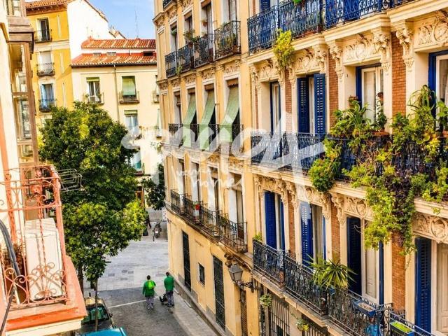 Piso en venta en Madrid, Embajadores Lavapiés. Apartamento en venta en Lavapiés, Madrid. Pisos.