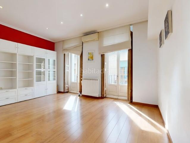 Piso en venta en Madrid, Embajadores Lavapiés. Pisos.