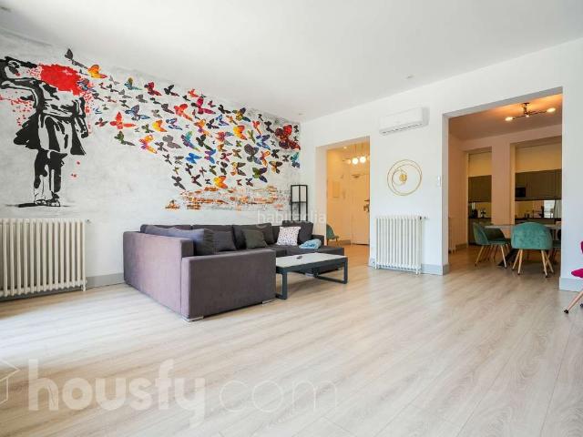 Piso en venta en Madrid, Embajadores Lavapiés. Pisos.