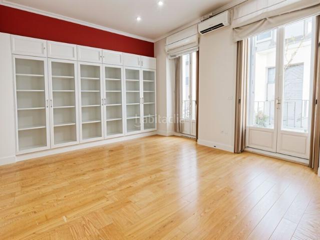 Piso en venta en Madrid, Embajadores Lavapiés. Pisos.
