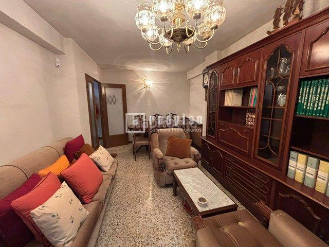 Piso en venta en Madrid, Entrevías. Pisos.