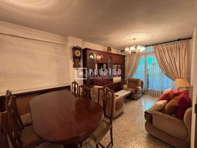 Piso en venta en Madrid, Entrevías. Pisos.