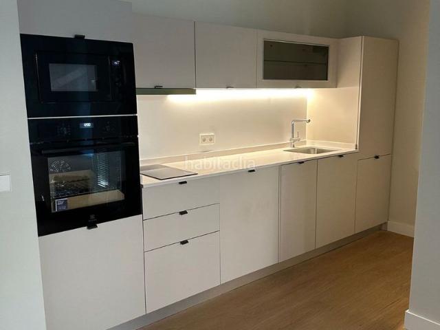Piso en venta en Madrid, Fuente del Berro. COQUETO APARTAMENTO 57M2 EN URBANIZACION CERRADA. Pisos.