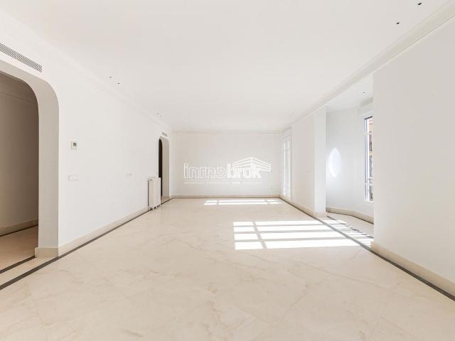 Piso en venta en Madrid, Gaztambide. Magnífico piso en Chamberí con Reforma Integral. Pisos.