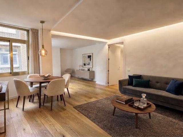 Piso en venta en Madrid, Gaztambide. Conjunto de 4 pisos Reformados en Calle Andrés Mellado, Madrid. Pisos.
